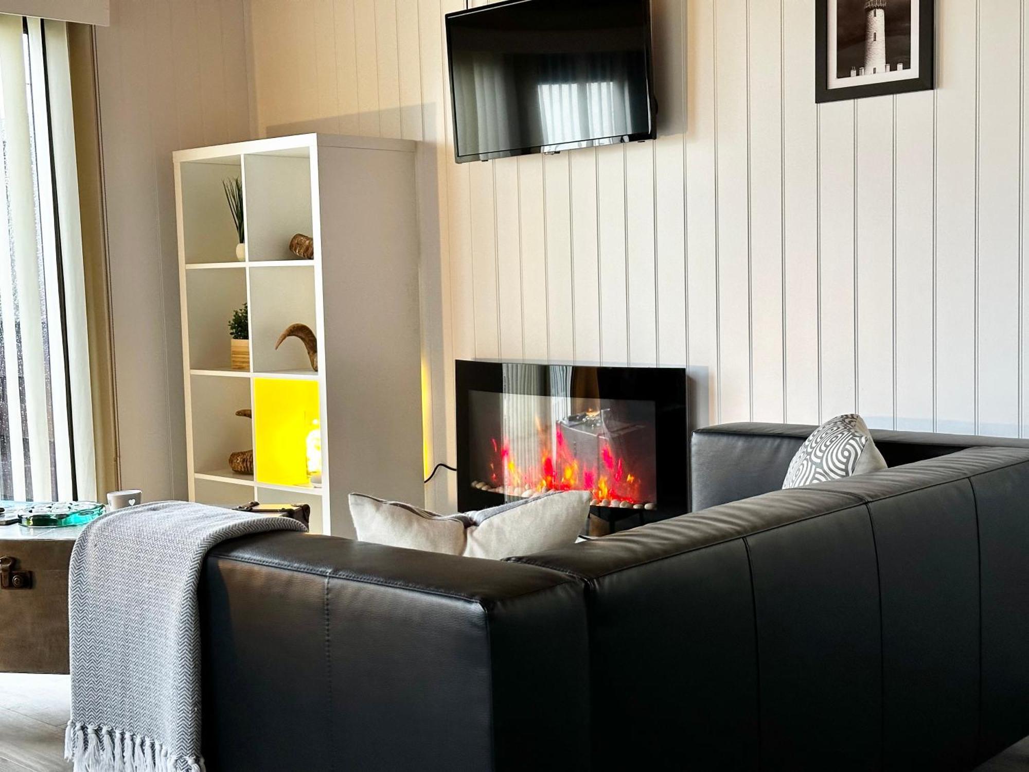 Lodge Cabin With Fabulous Views - Farm Holiday Stranraer Exterior foto